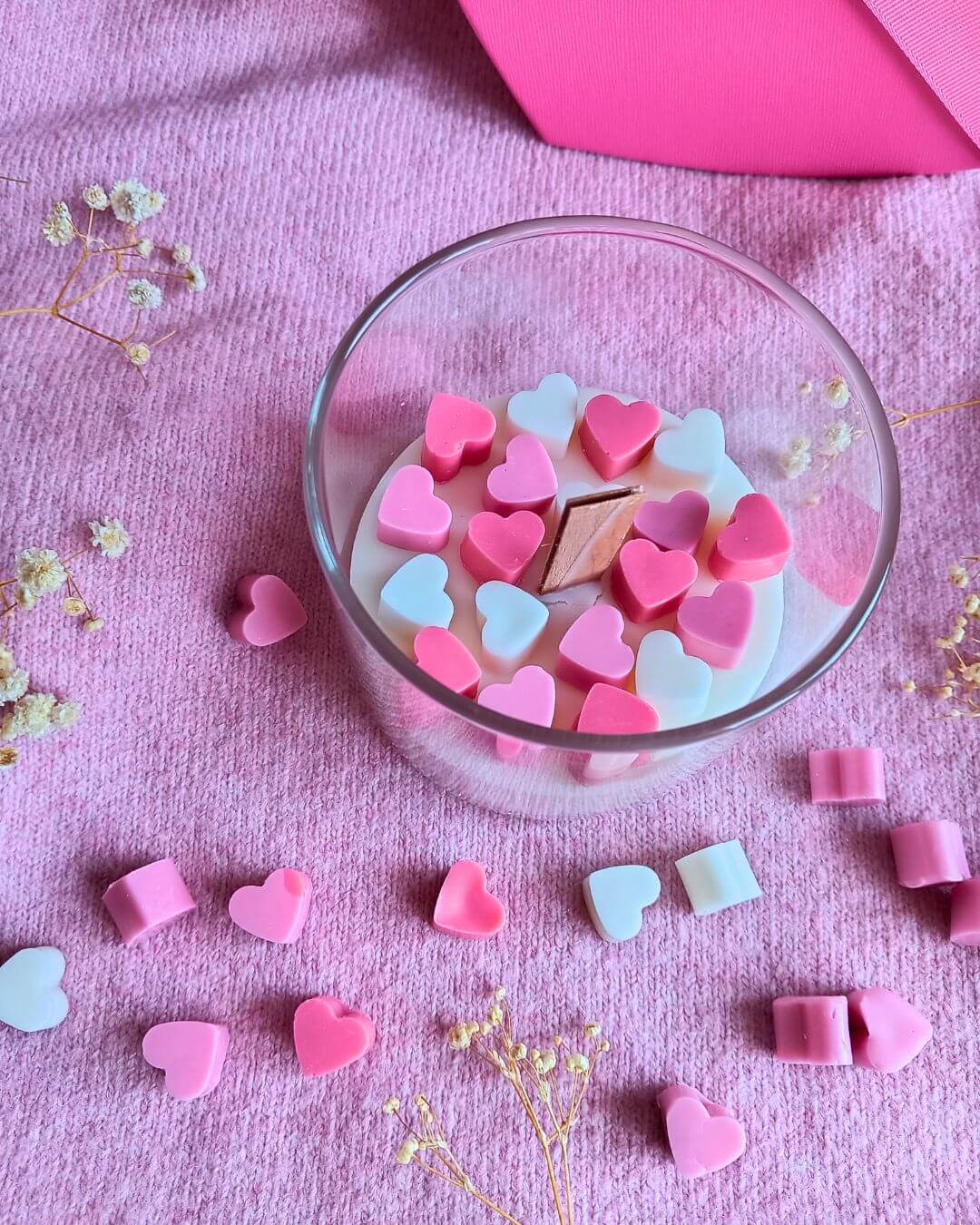 Mini Hearts Candle – Sviečka mini srdiečka