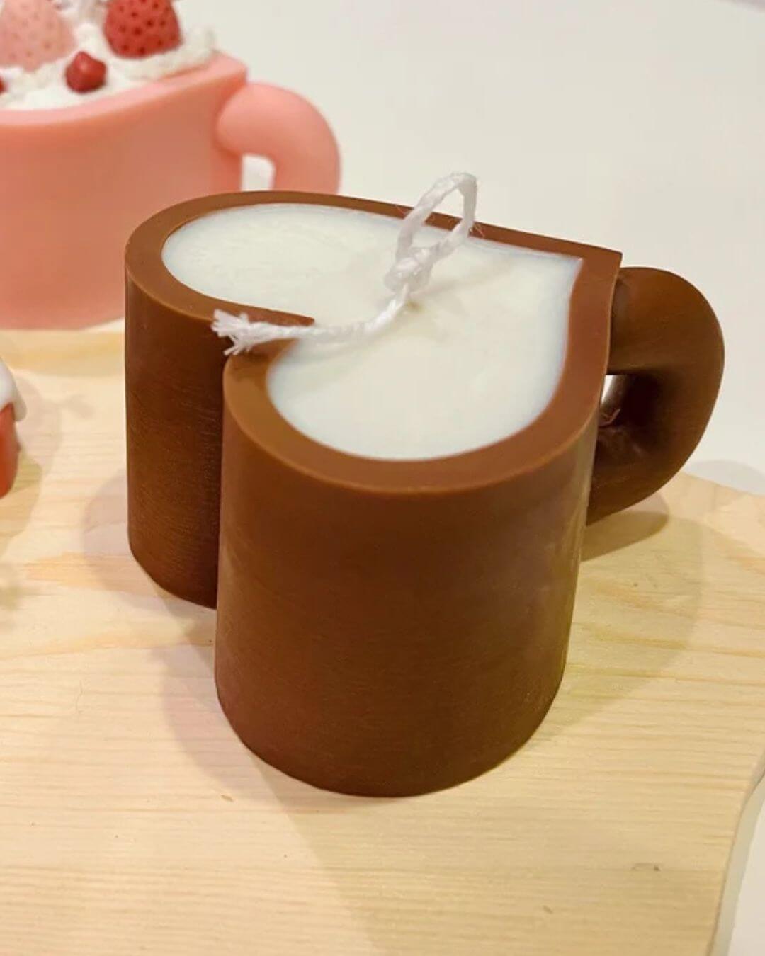 Hrnčeková sviečka v tvare srdca